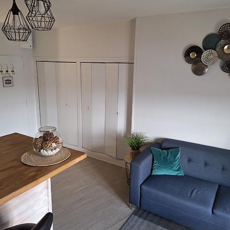 Appartement F2 Centre-Ville Issoire Avec Jolie Vue מראה חיצוני תמונה